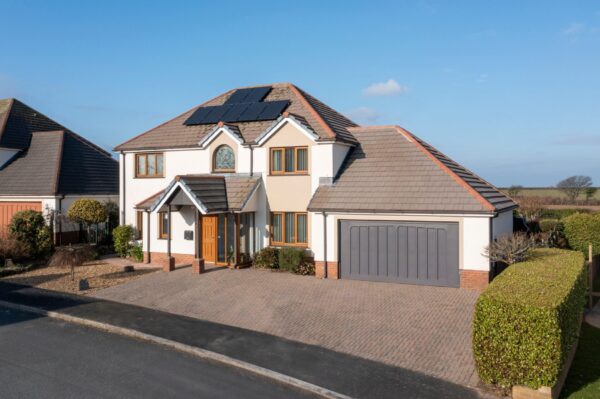 Glenfield Park, Burton, Milford Haven, SA73