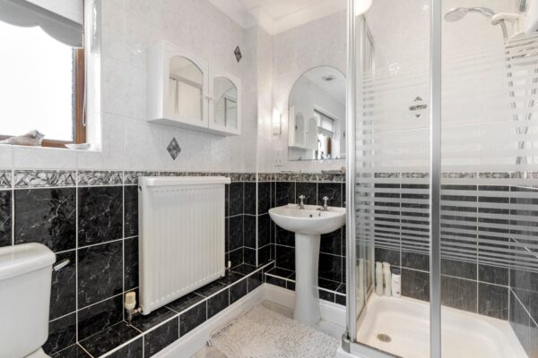 Glenfield Park, Burton, Milford Haven, SA73