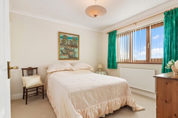 Glenfield Park, Burton, Milford Haven, SA73