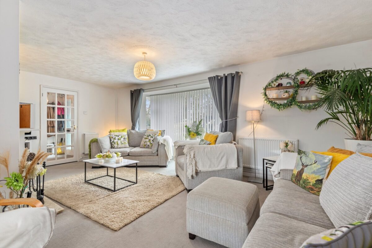 Hillcrest, Lawrenny Road, Cresselly, Kilgetty, SA68
