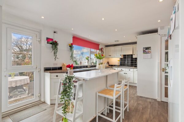 Hillcrest, Lawrenny Road, Cresselly, Kilgetty, SA68