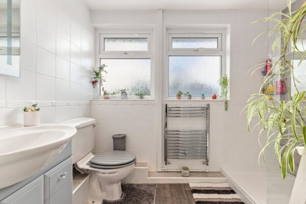 Hillcrest, Lawrenny Road, Cresselly, Kilgetty, SA68