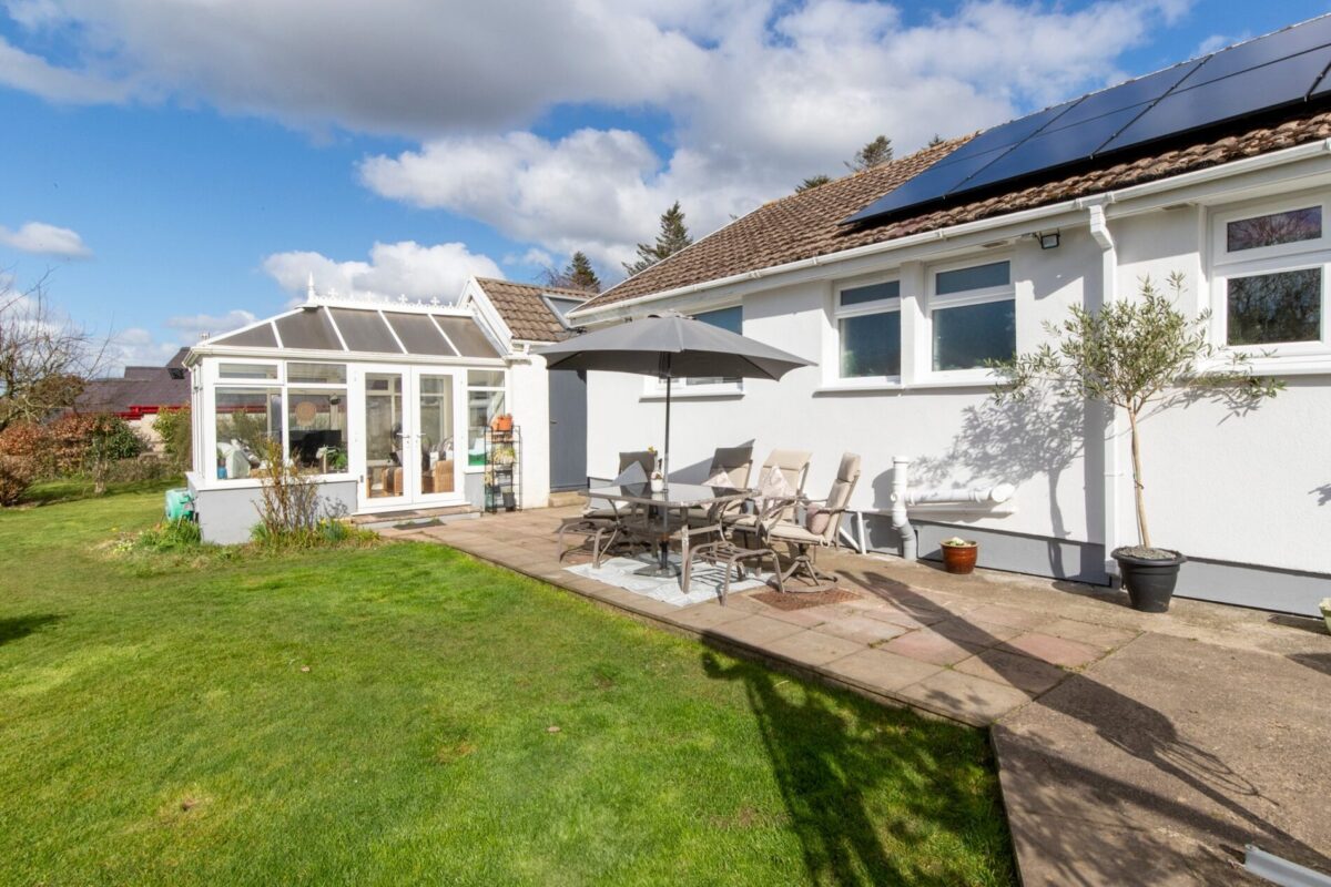 Hillcrest, Lawrenny Road, Cresselly, Kilgetty, SA68