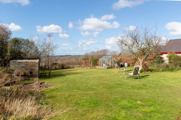 Hillcrest, Lawrenny Road, Cresselly, Kilgetty, SA68
