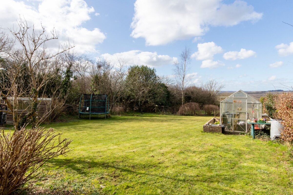 Hillcrest, Lawrenny Road, Cresselly, Kilgetty, SA68