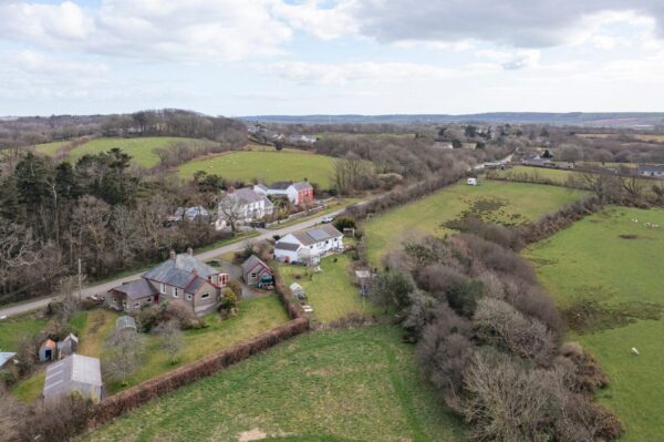 Hillcrest, Lawrenny Road, Cresselly, Kilgetty, SA68