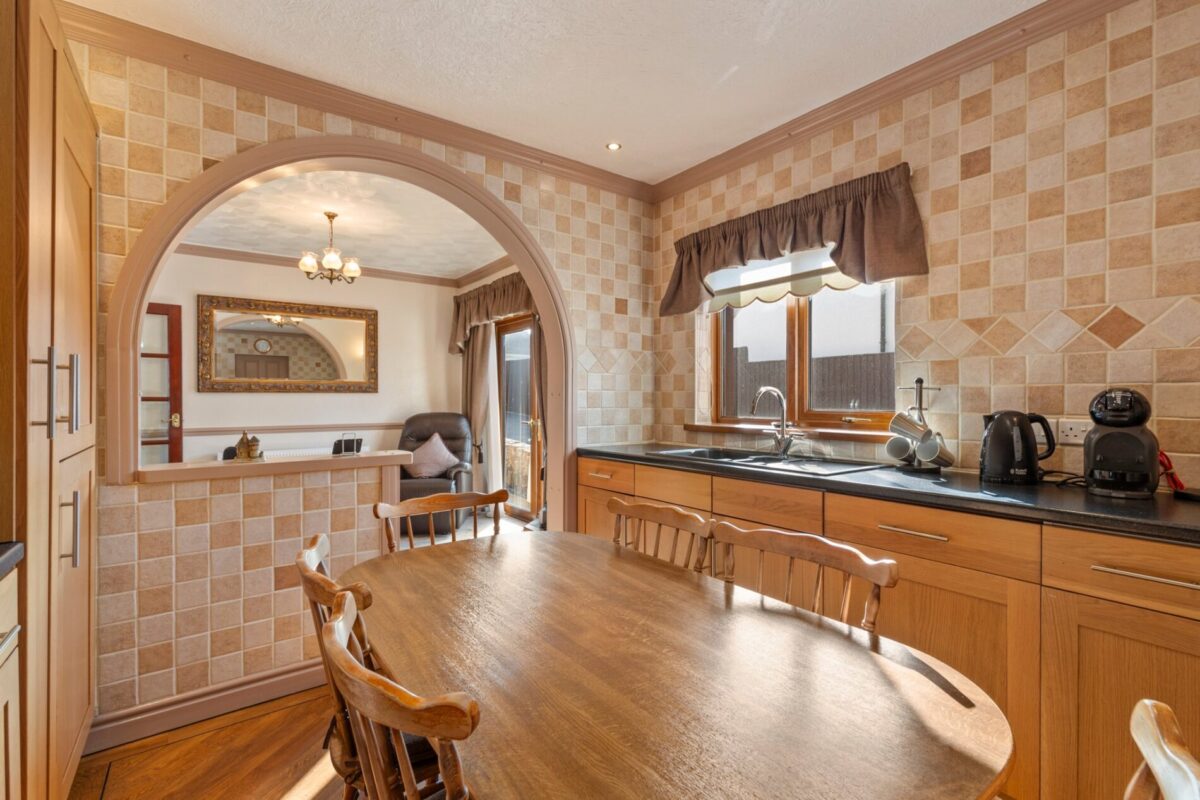 Graceland, Summerhill Park, Simpson Cross, Haverfordwest, SA62