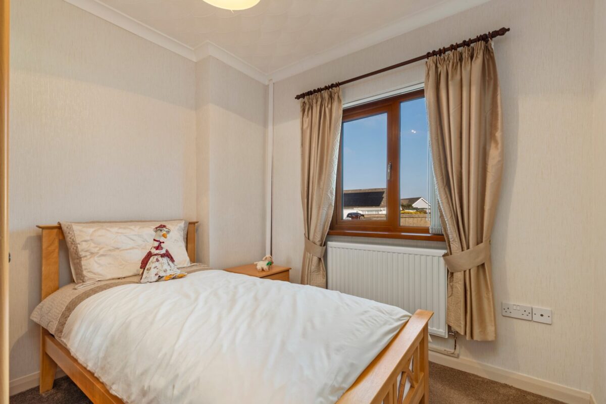 Graceland, Summerhill Park, Simpson Cross, Haverfordwest, SA62