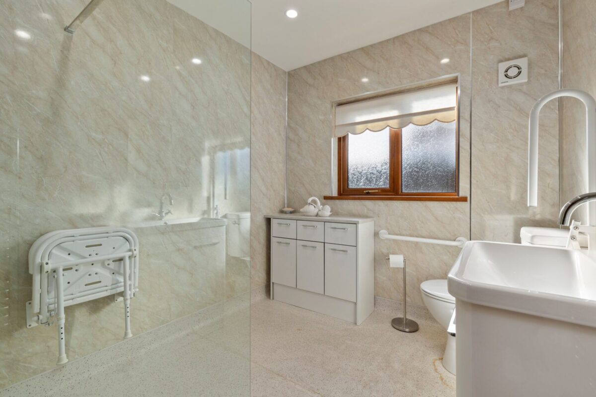 Graceland, Summerhill Park, Simpson Cross, Haverfordwest, SA62