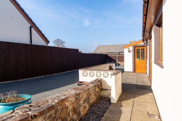 Graceland, Summerhill Park, Simpson Cross, Haverfordwest, SA62