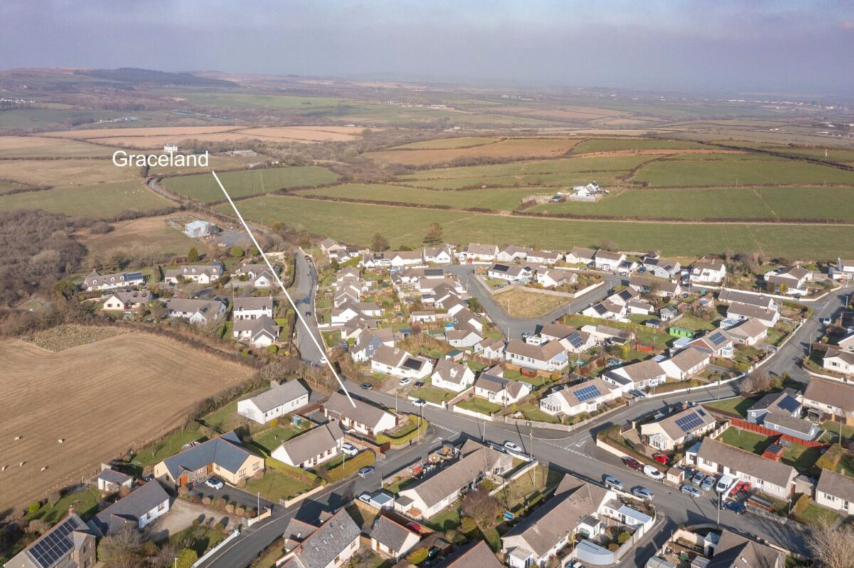 Graceland, Summerhill Park, Simpson Cross, Haverfordwest, SA62