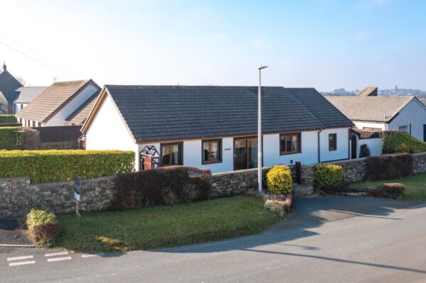 Graceland, Summerhill Park, Simpson Cross, Haverfordwest, SA62