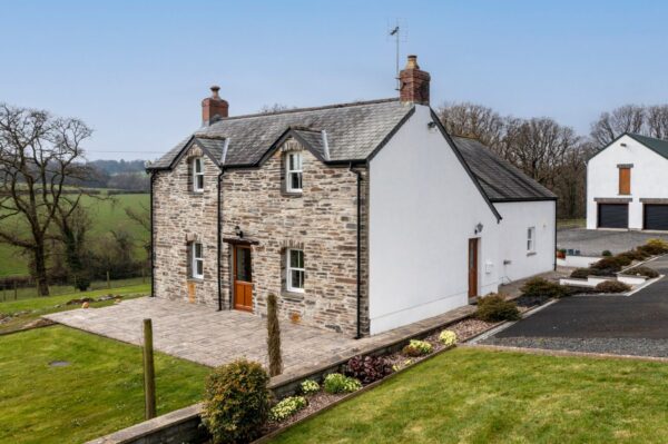 Eithinman, Llandissilio, Clynderwen, SA66