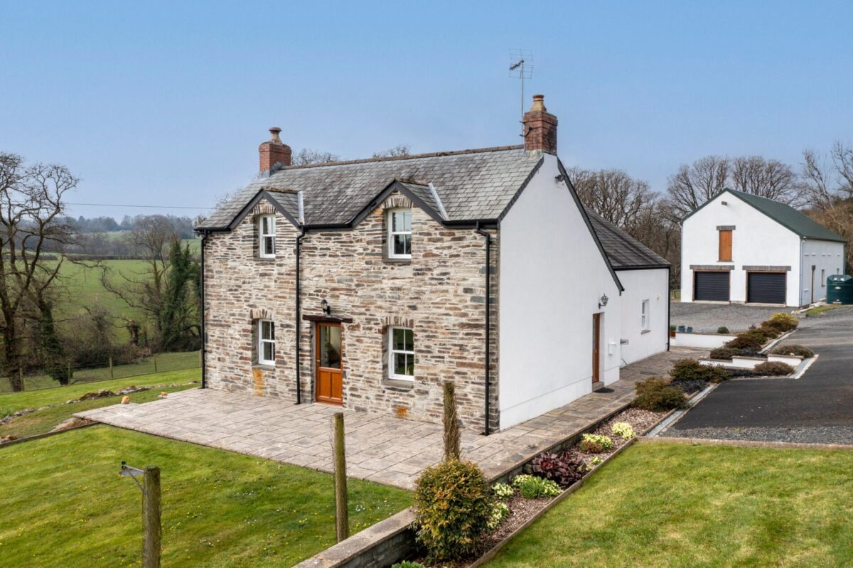 Eithinman, Llandissilio, Clynderwen, SA66