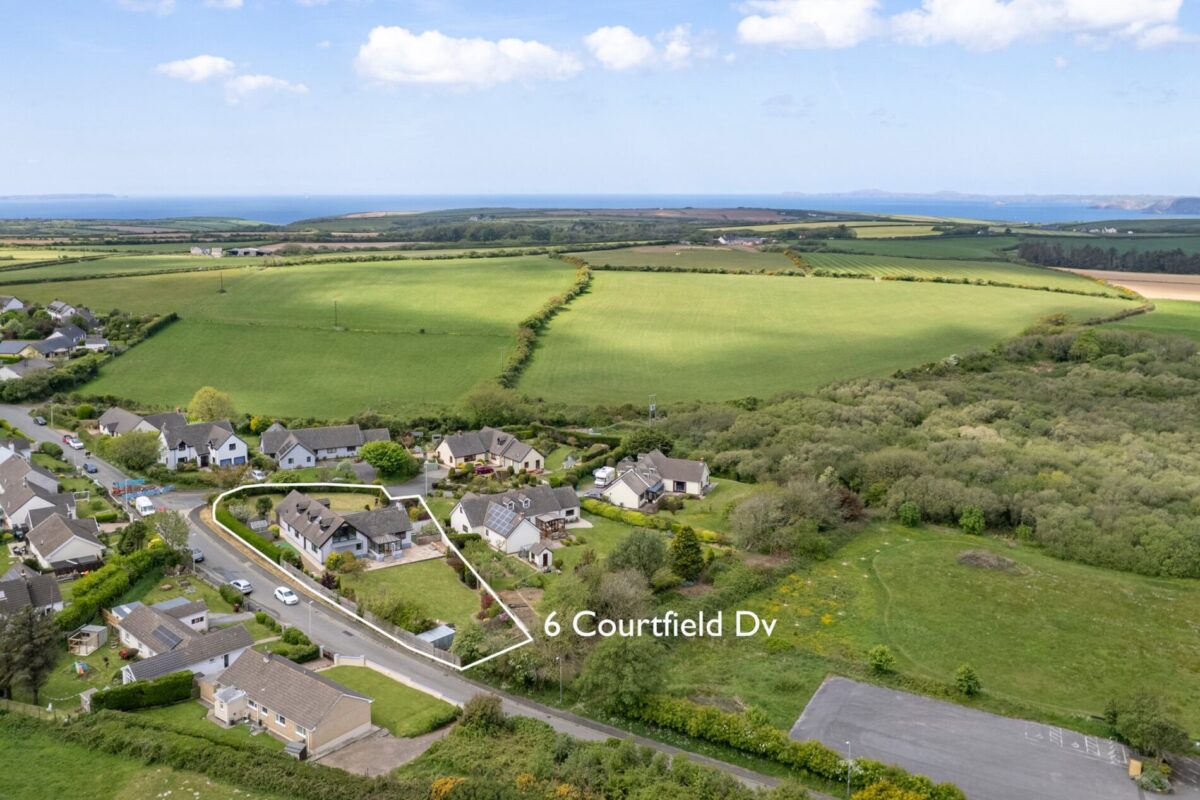 Courtfield Drive, Simpson Cross, Haverfordwest, SA62