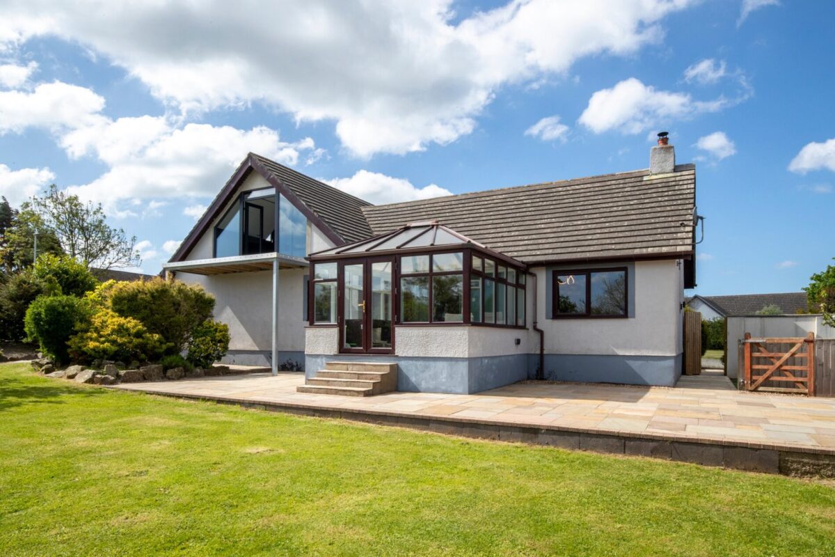 Courtfield Drive, Simpson Cross, Haverfordwest, SA62