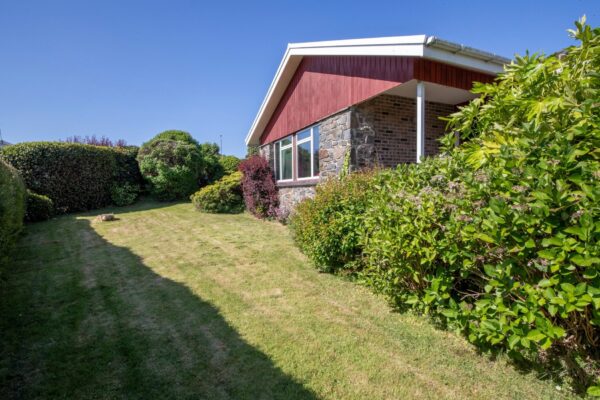 Gateholm Avenue, Milford Haven, SA73
