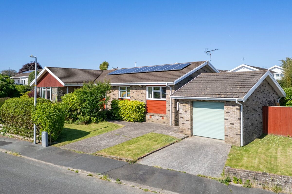 Gateholm Avenue, Milford Haven, SA73
