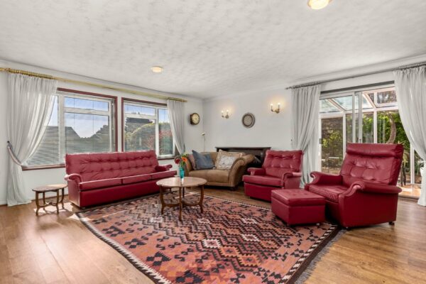 Gateholm Avenue, Milford Haven, SA73
