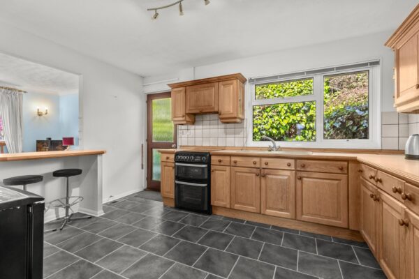 Gateholm Avenue, Milford Haven, SA73