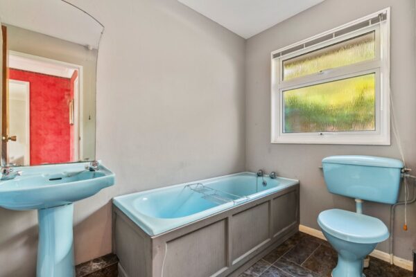 Gateholm Avenue, Milford Haven, SA73