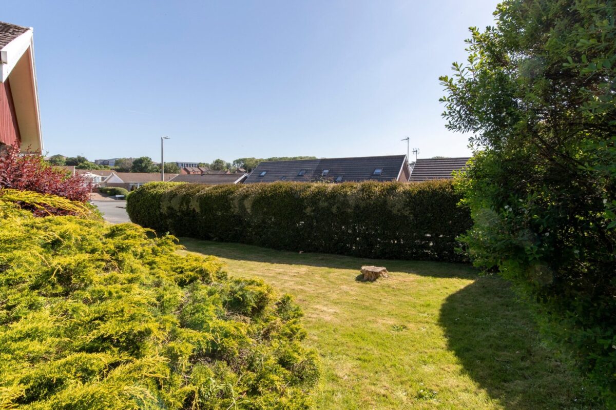 Gateholm Avenue, Milford Haven, SA73