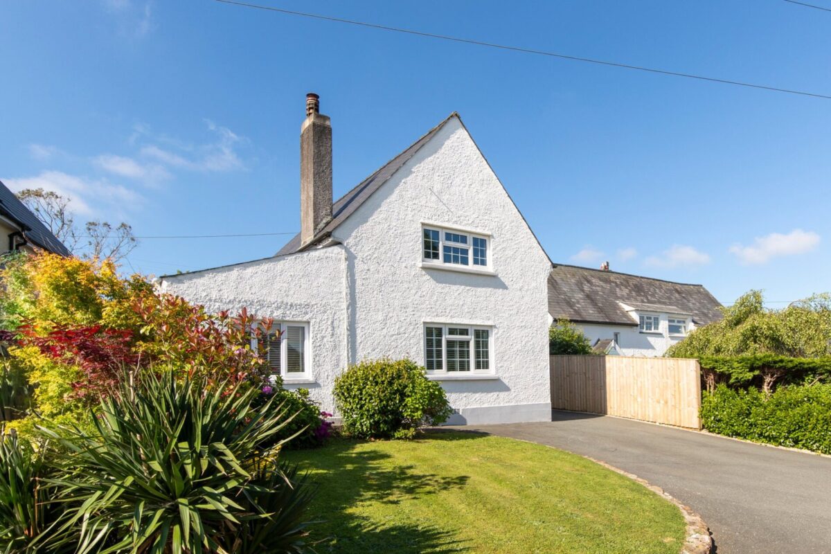 Uzmaston Road, Haverfordwest, SA61