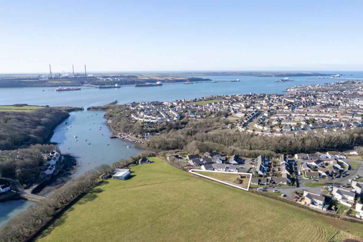 Woodland Crescent, Milford Haven, SA73