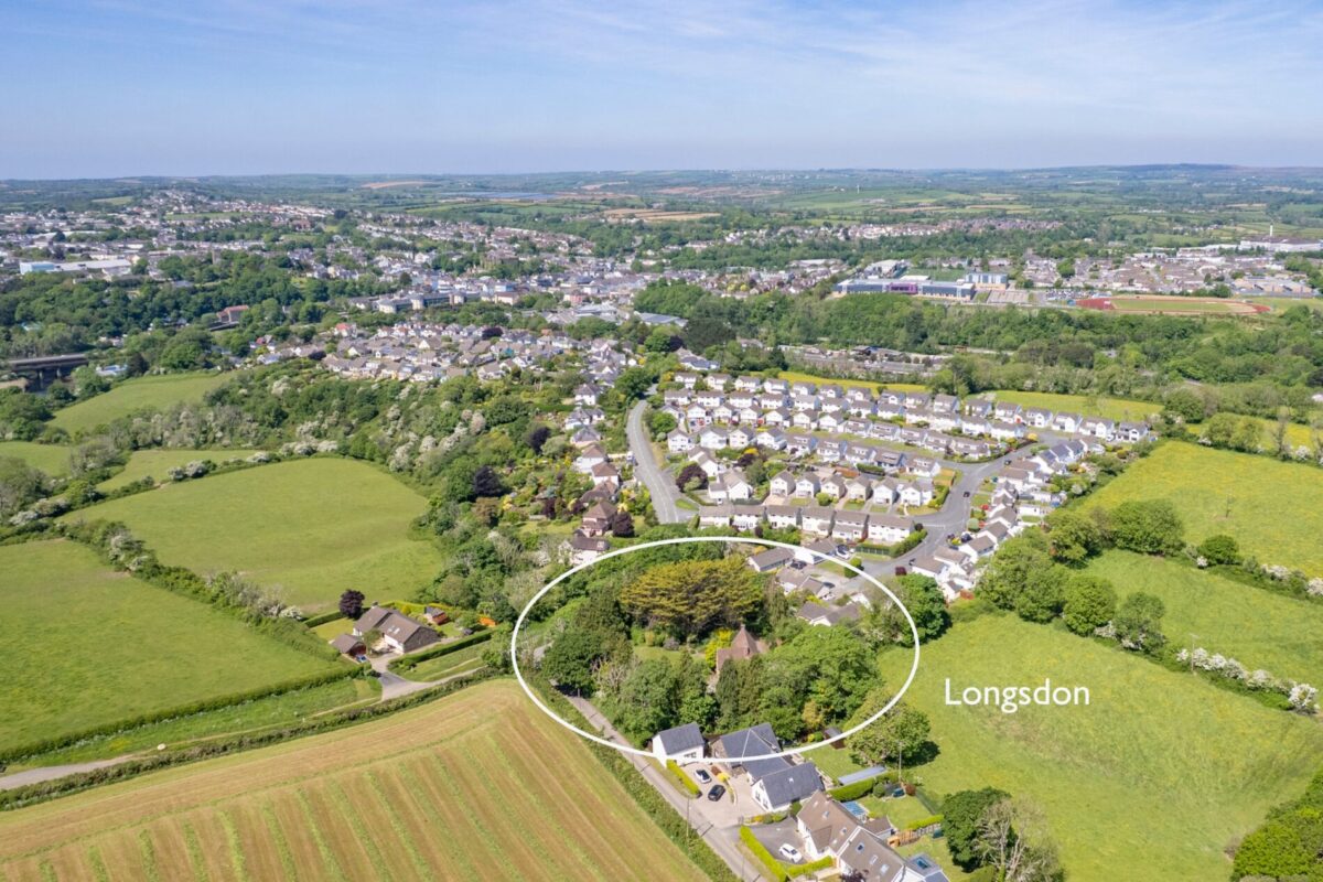 Longsdon, Uzmaston Road, Haverfordwest, SA61