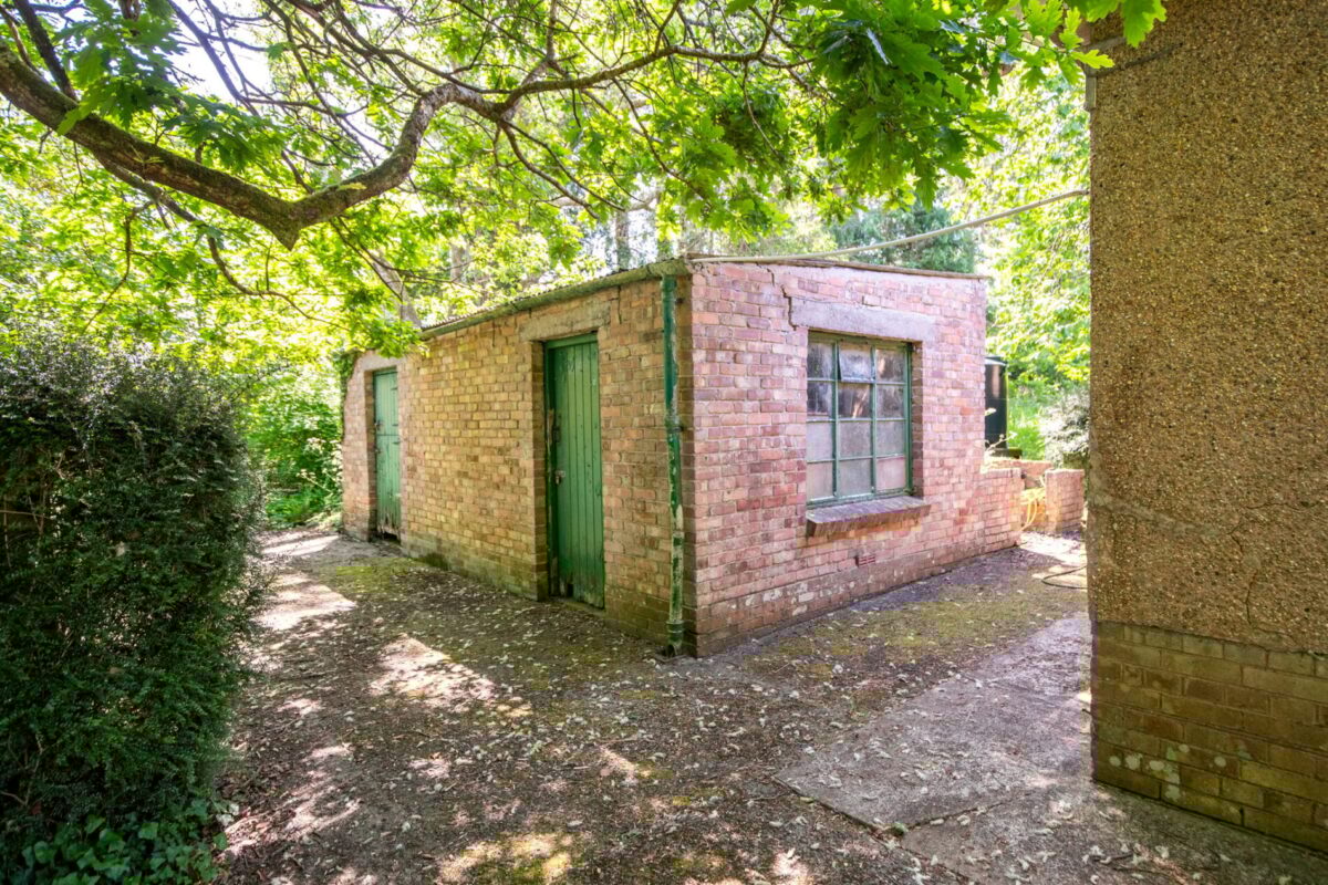 Longsdon, Uzmaston Road, Haverfordwest, SA61