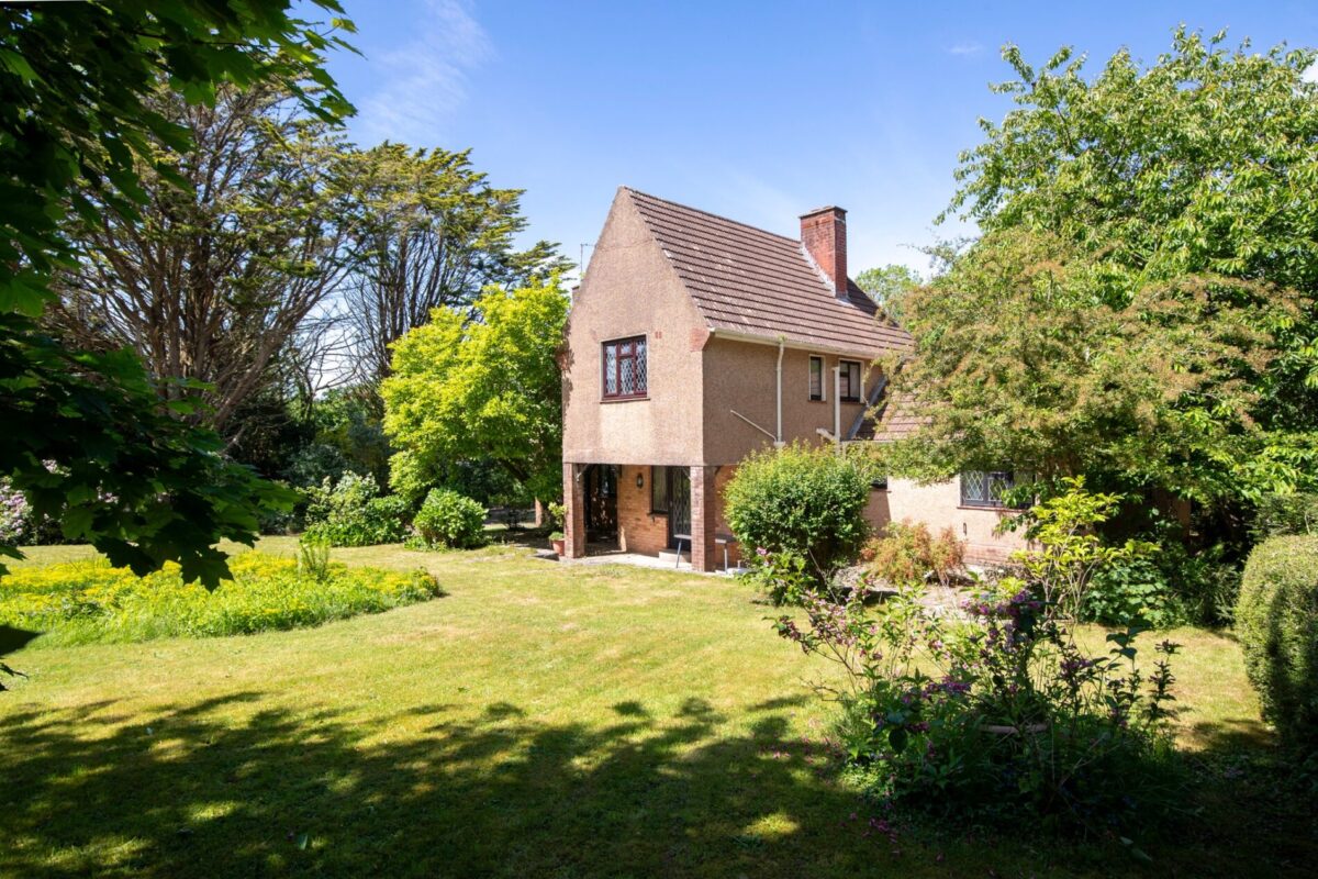 Longsdon, Uzmaston Road, Haverfordwest, SA61
