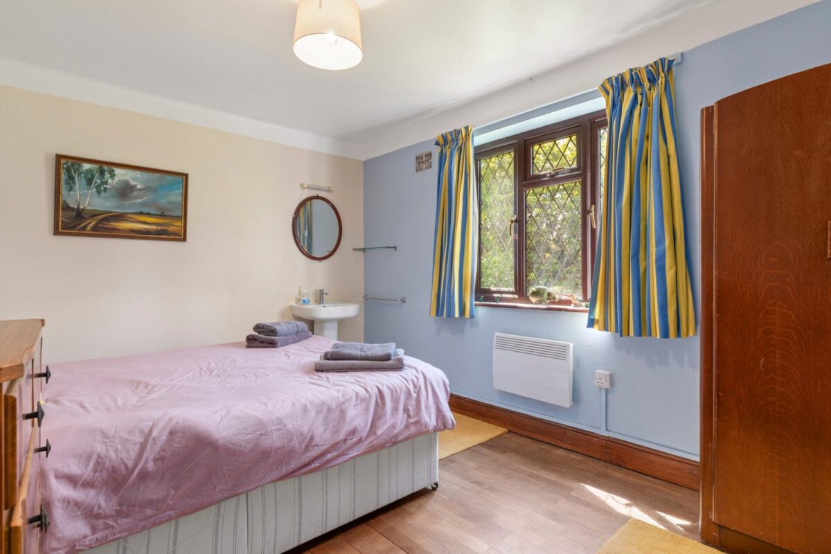 Longsdon, Uzmaston Road, Haverfordwest, SA61