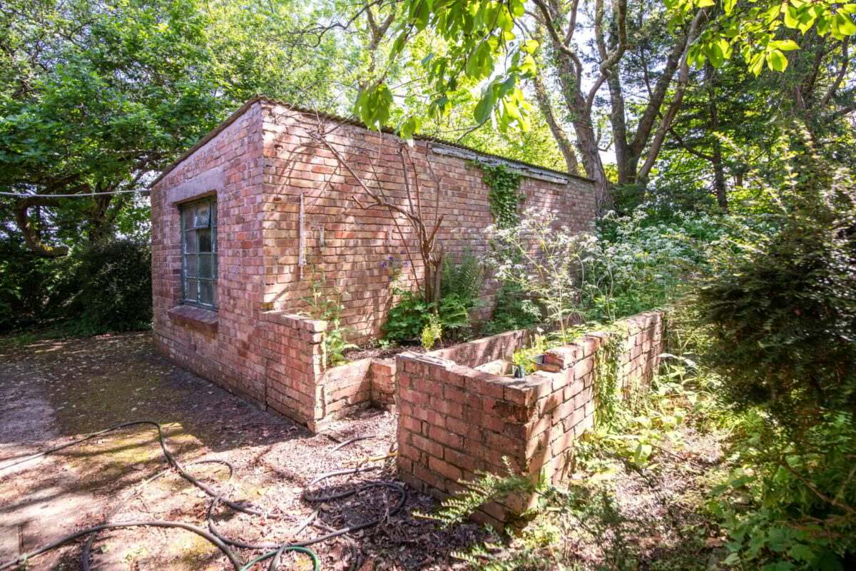 Longsdon, Uzmaston Road, Haverfordwest, SA61
