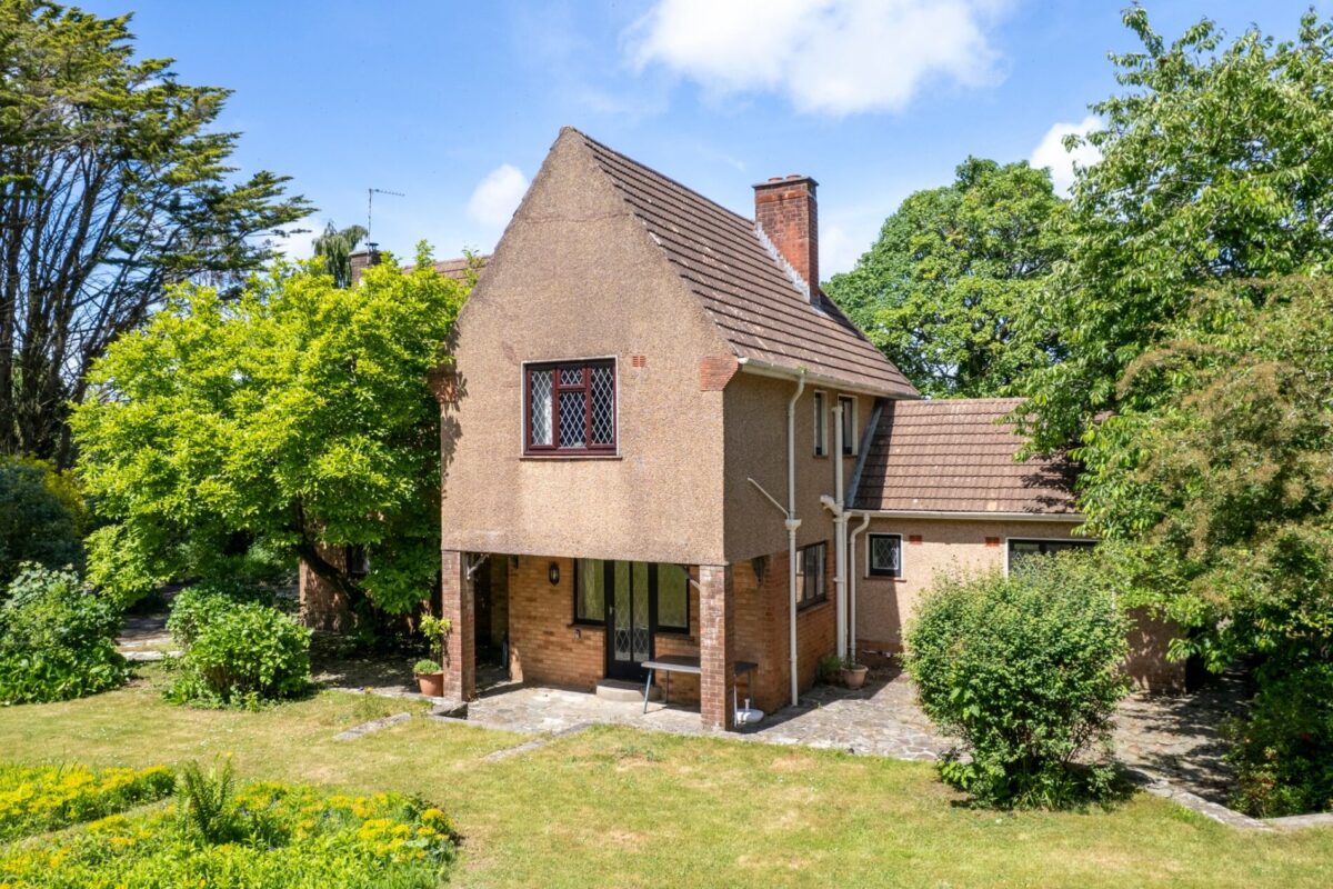 Longsdon, Uzmaston Road, Haverfordwest, SA61