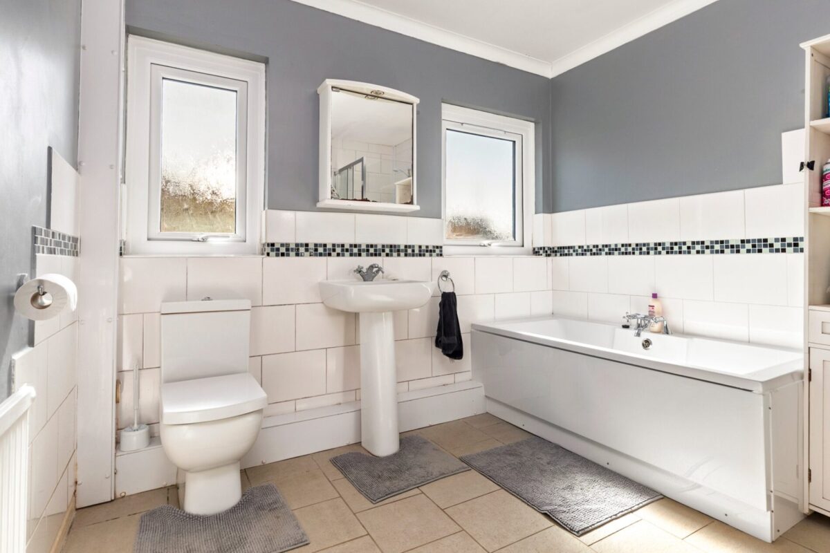 Stonehaven, Tiers Cross, Haverfordwest, SA62