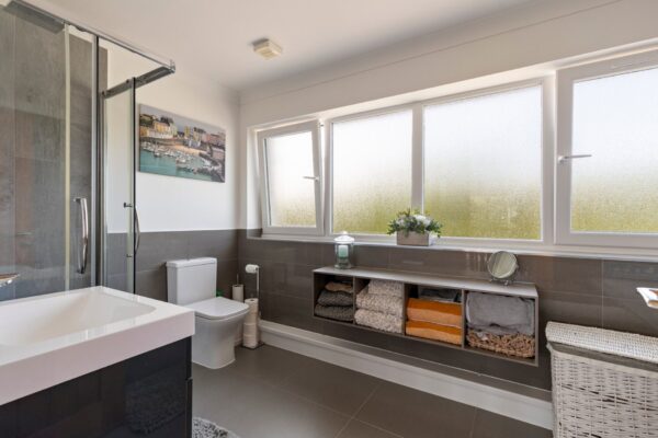 Garden Meadows Park, Tenby, SA70