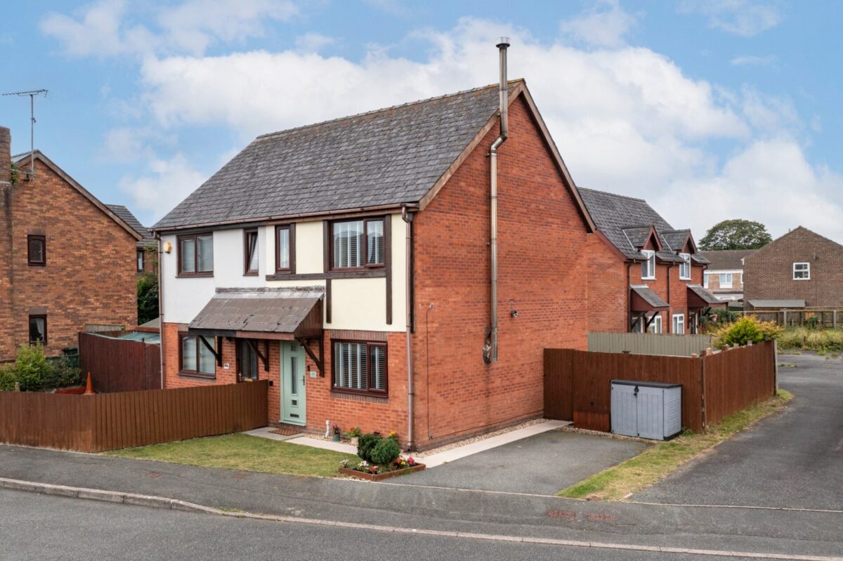 Tudor Gardens, Haverfordwest, Haverfordwest, SA61