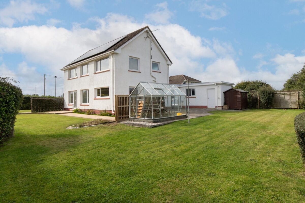 Pembroke Road, Merlins Bridge, Haverfordwest, SA61
