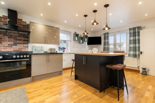 Stonesthrow Retreat, West Hook Road, Hook, Haverfordwest, SA62