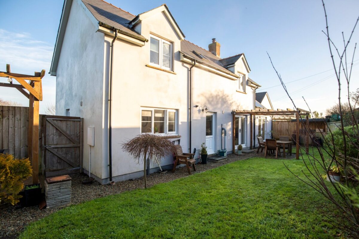 Stonesthrow Retreat, West Hook Road, Hook, Haverfordwest, SA62