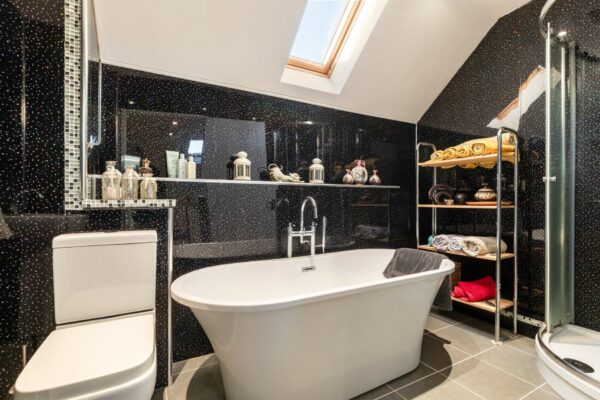 Stonesthrow Retreat, West Hook Road, Hook, Haverfordwest, SA62