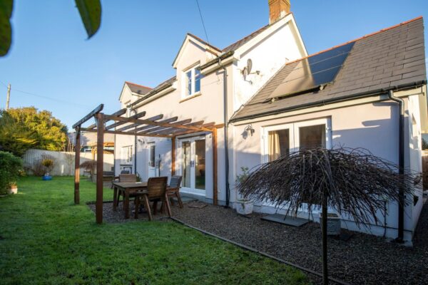 Stonesthrow Retreat, West Hook Road, Hook, Haverfordwest, SA62