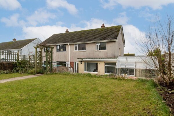 Promenade Drive, Neyland, Milford Haven, SA73