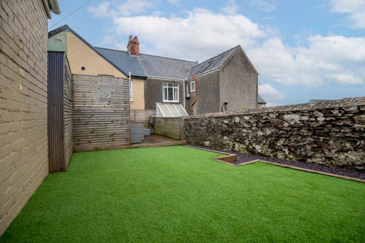 Upper Hill Street, Hakin, Milford Haven, SA73