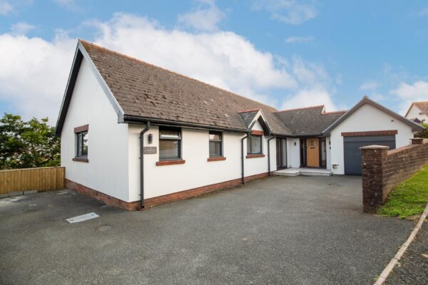 Merigale, Barnlake Point, Burton, Milford Haven, SA73