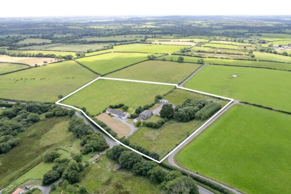 Long Mountain, Yerbeston, Kilgetty, SA68