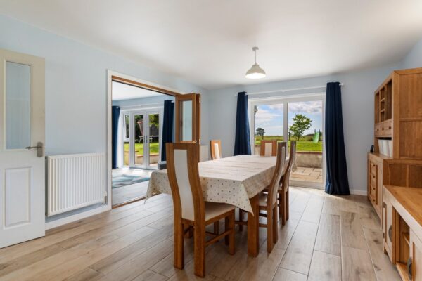 Long Mountain, Yerbeston, Kilgetty, SA68