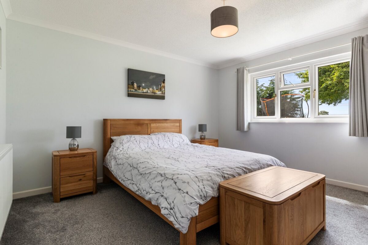 Long Mountain, Yerbeston, Kilgetty, SA68