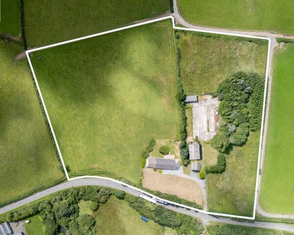 Long Mountain, Yerbeston, Kilgetty, SA68