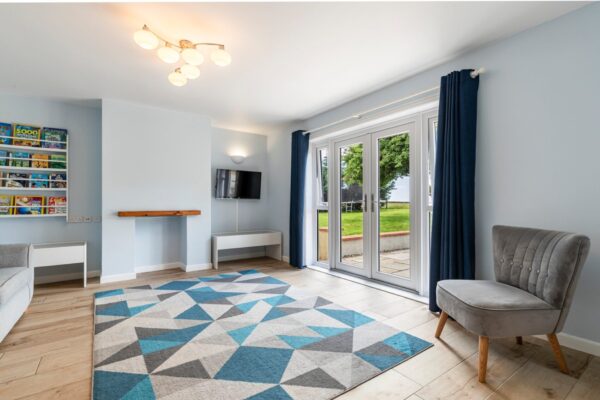 Long Mountain, Yerbeston, Kilgetty, SA68